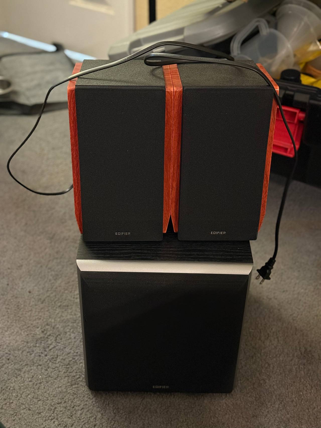 Edifier R1700BTS and T5 Subwoofer