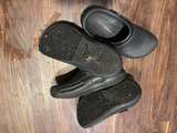2 Pairs Crocs Bistro Clogs Size W7 Work Shoes - Image 3