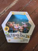 Honey Bee Acres The Cloverberrys Cow Family - Image 2