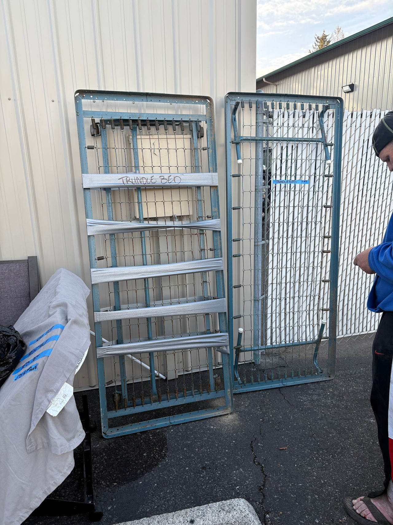 Metal Trundle Bed Frame