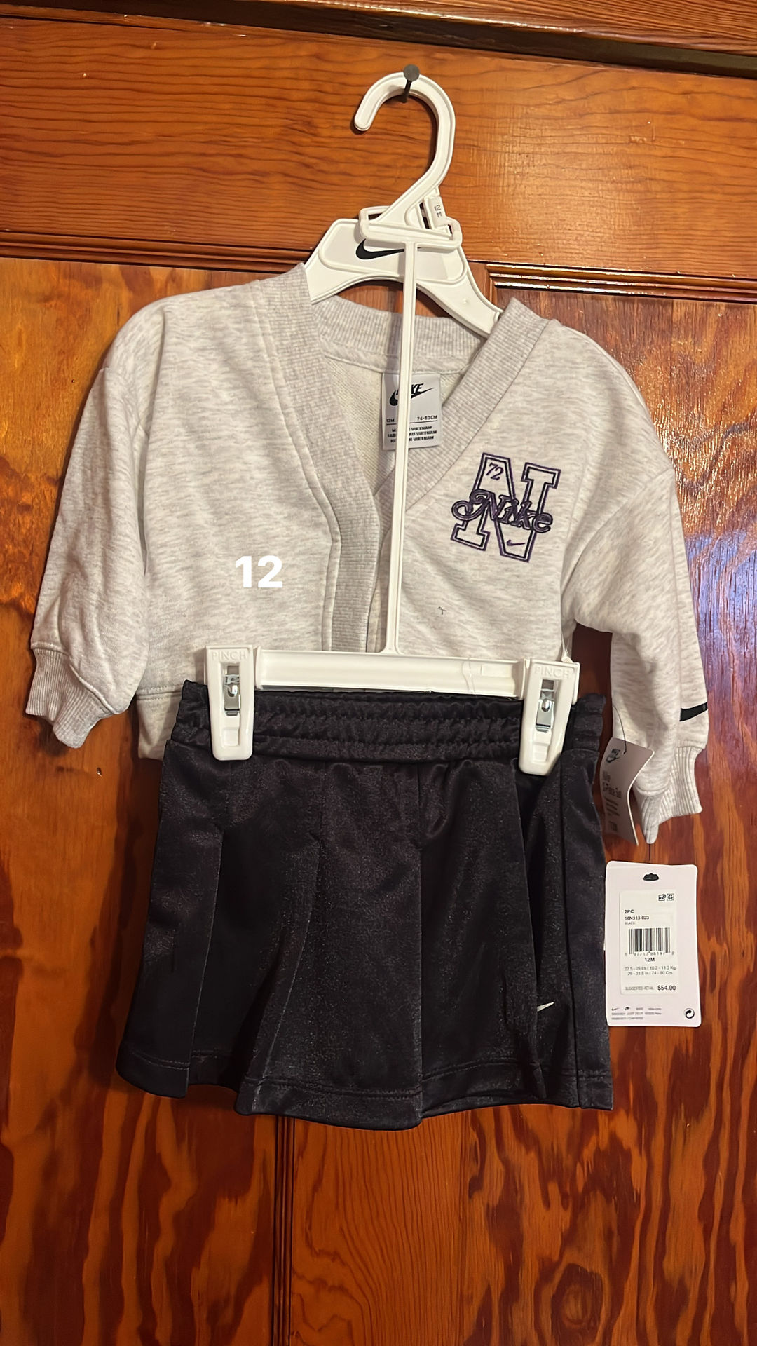 Nike Baby Girls 2-Piece skort Set 12 months. Brand new