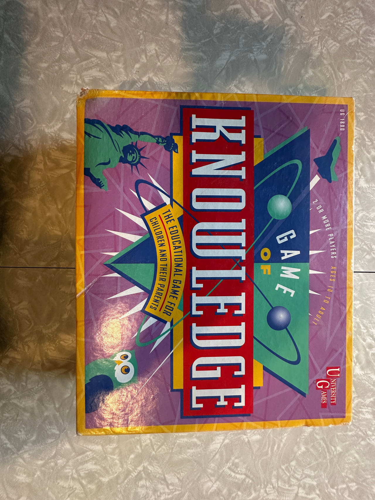University Games Game of Knowledge Board Game