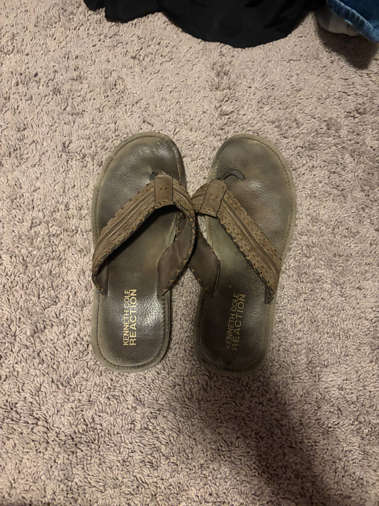 Kenneth Cole Reaction Men's Leather Flip Flops