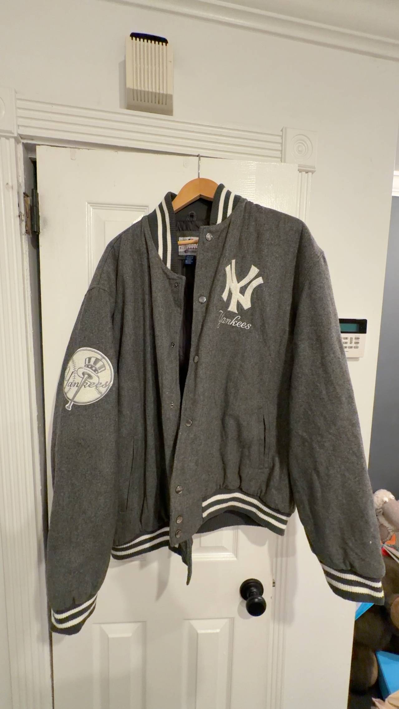 G3 New York Yankees VARSITY JACKET Gray Jacket 2XL MLB 