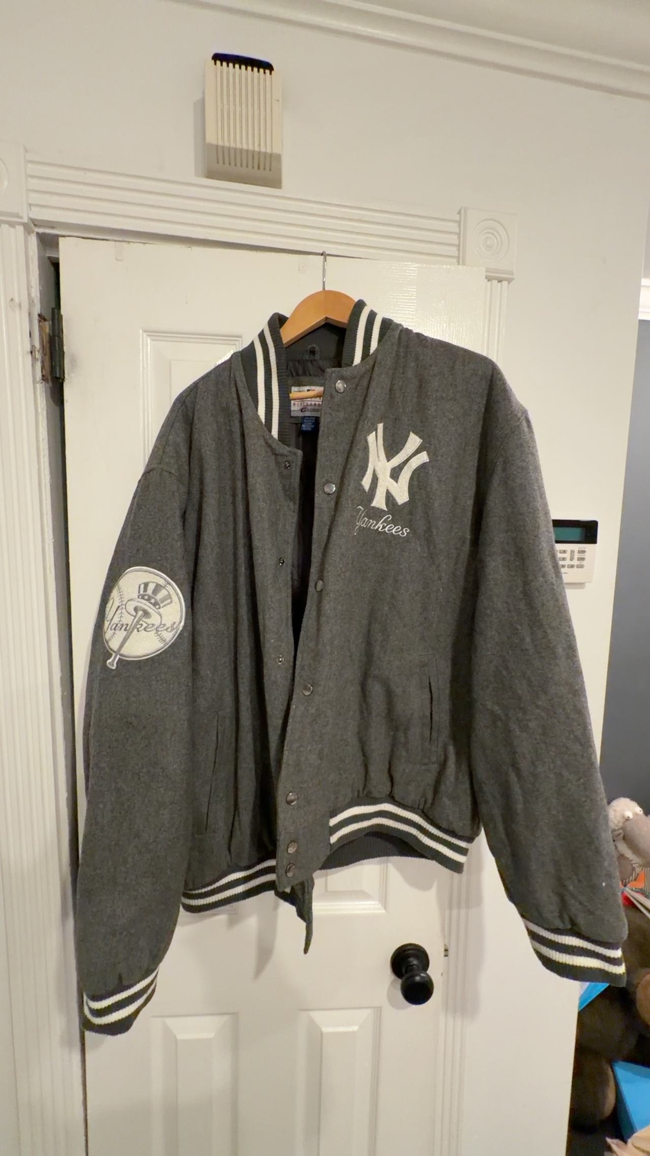 G3 New York Yankees VARSITY JACKET Gray Jacket 2XL MLB 
