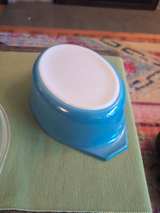 vintage PYREX Turquoise 043 1.5 Quart Oval Casserole Dish with Lid   #20 - Image 6