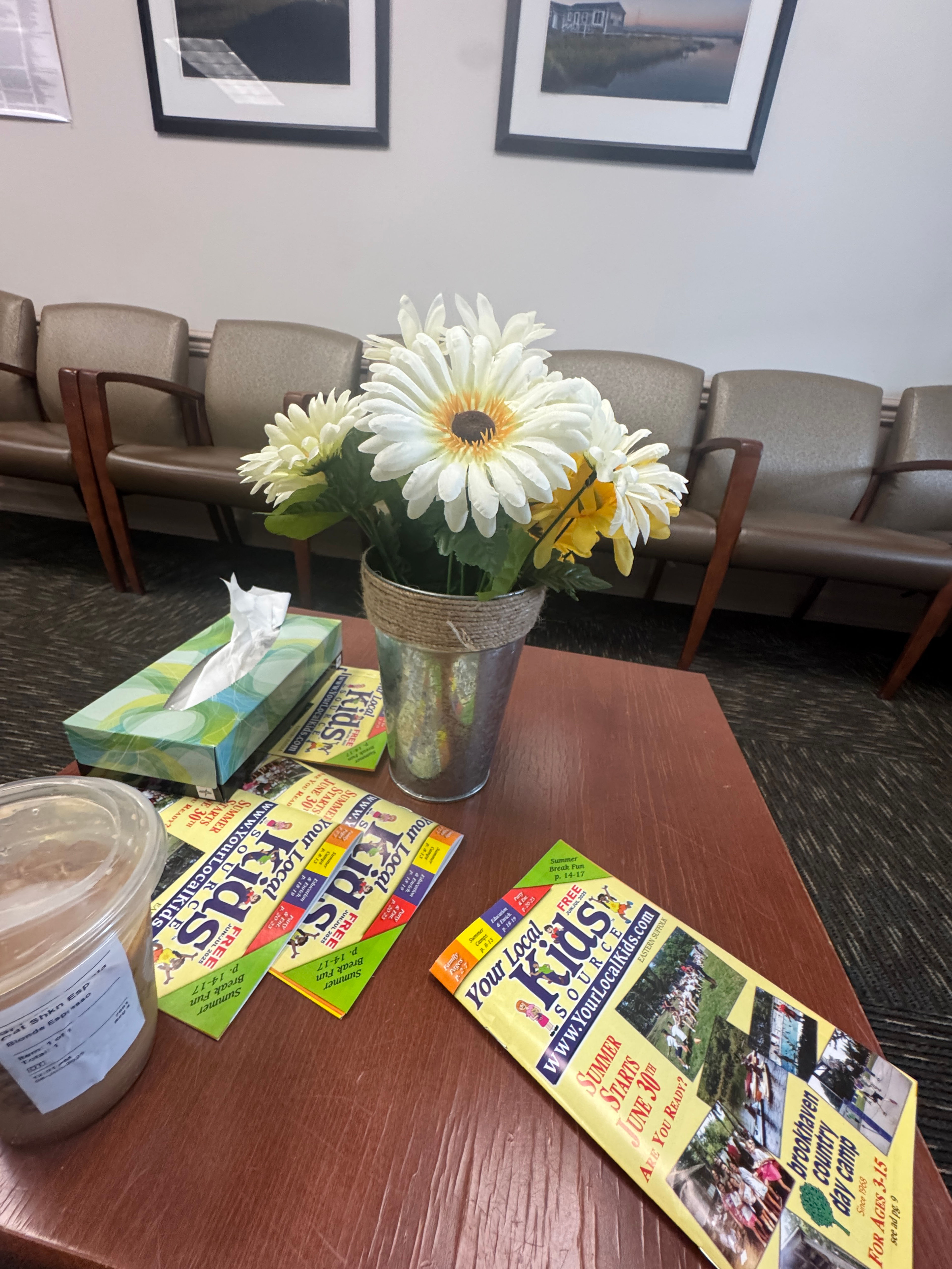 Artificial Daisy Flower Arrangement