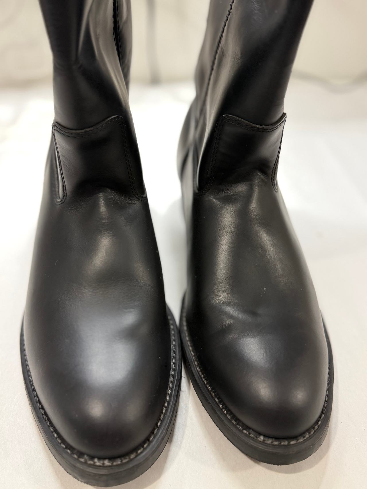 Men’s Black Leather Engineer Boots 10.5E Wide Vibram Oil Resistant Pull On