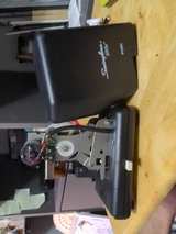 Swingline 690e Electric 3-Hole Punch - Image 6