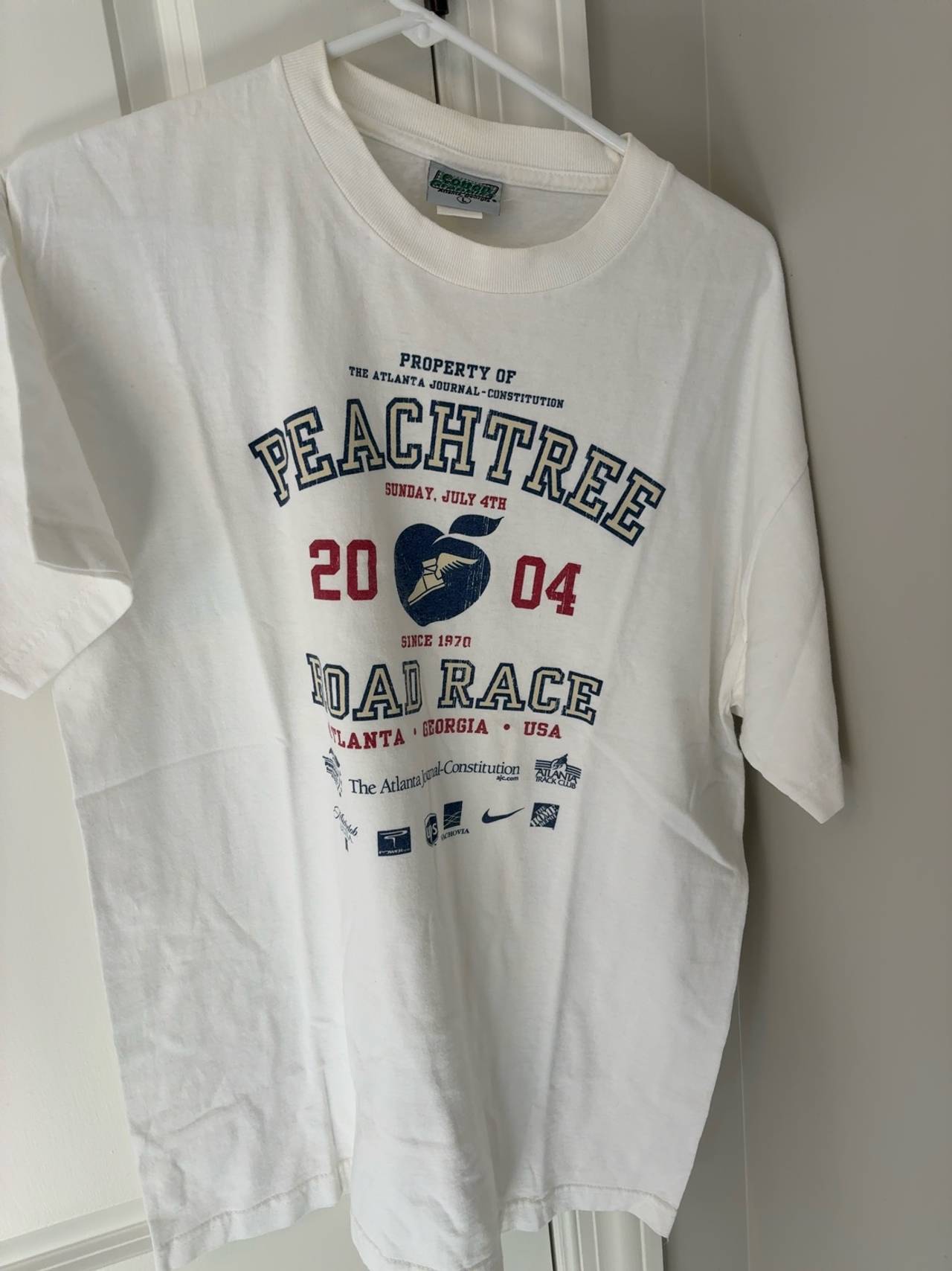 Nike Peachtree Road Race Vintage Graphic T-Shirt Gray