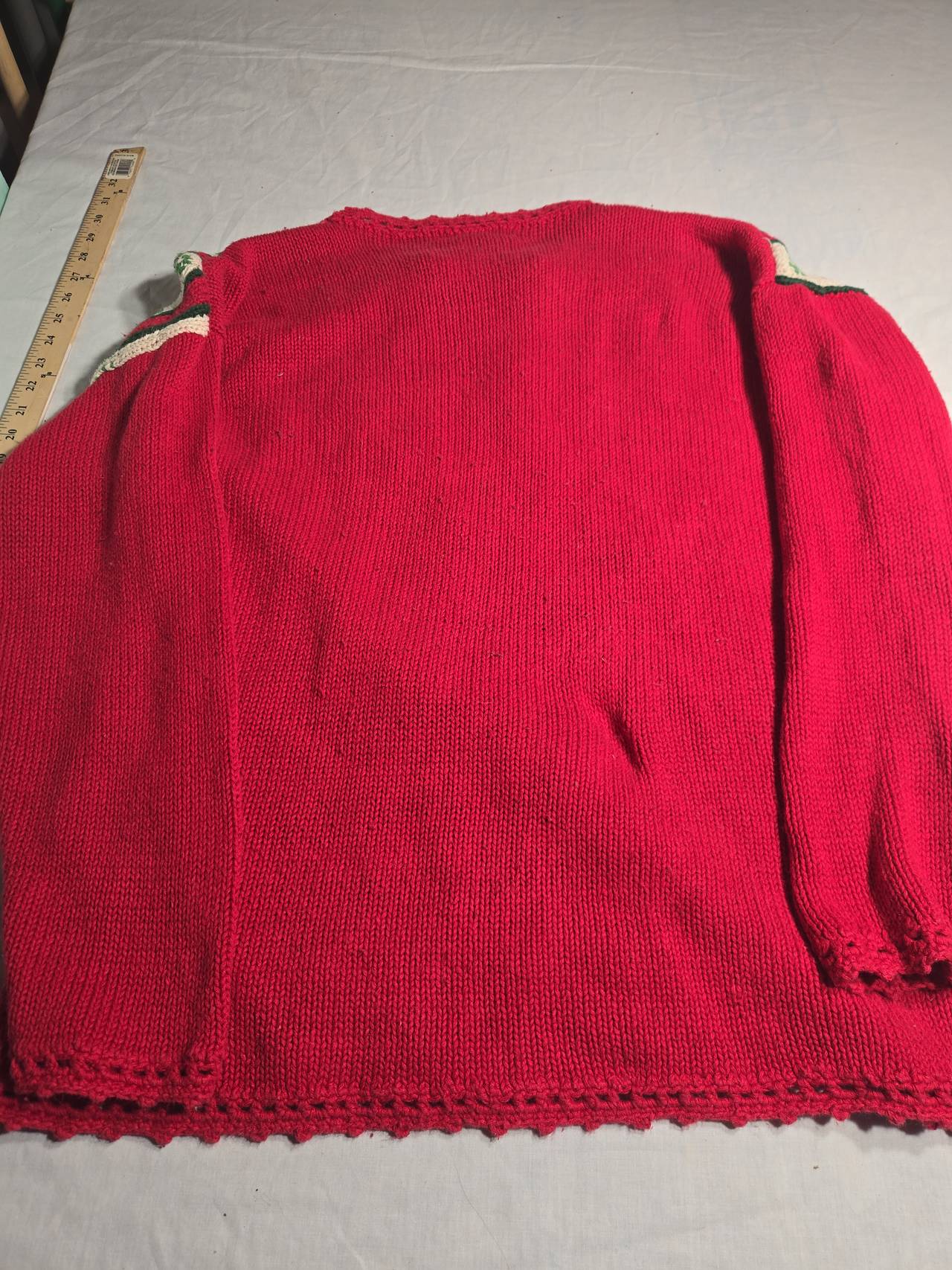 Casual Corner Limited Edition Vintage Christmas Tree Sweater