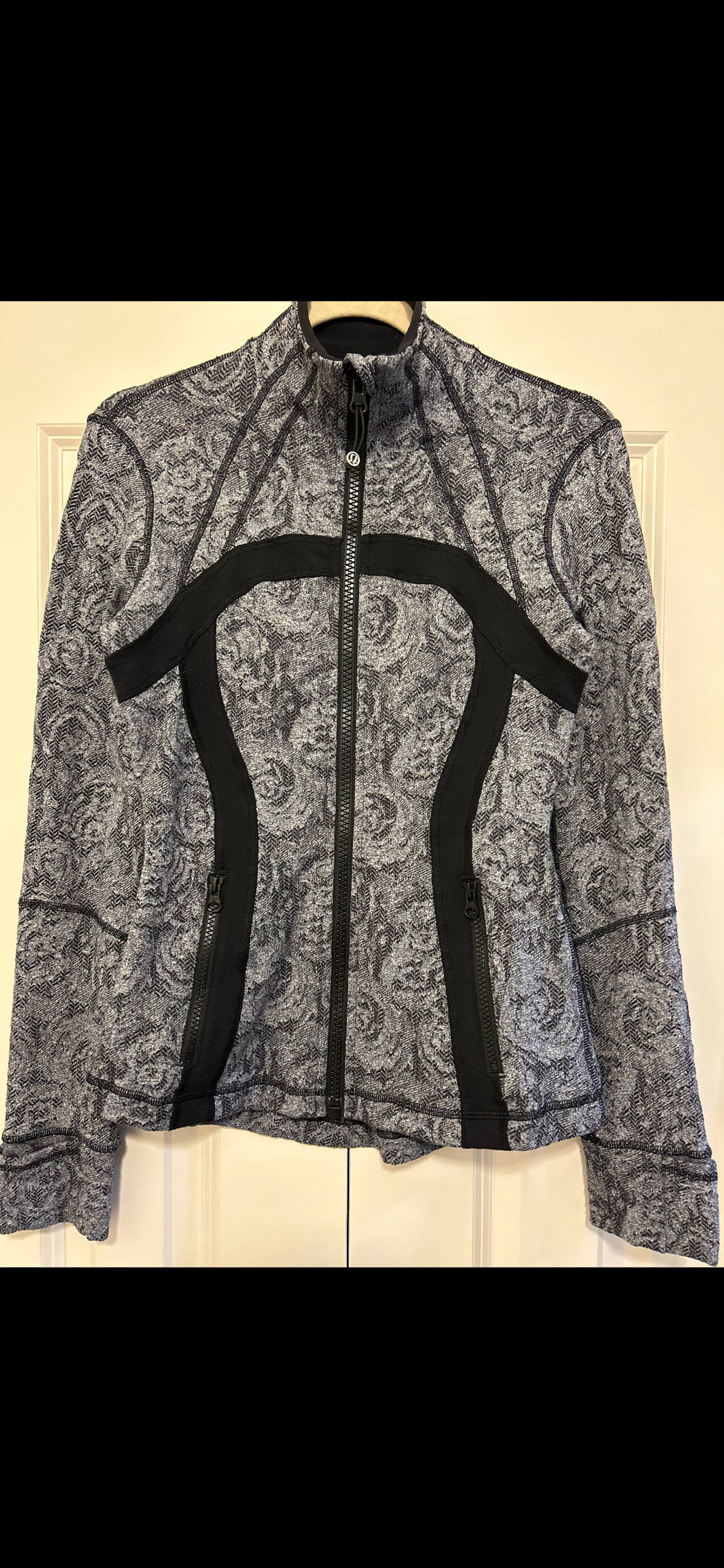 Lululemon Define Jacket Patterned size 4 great condition