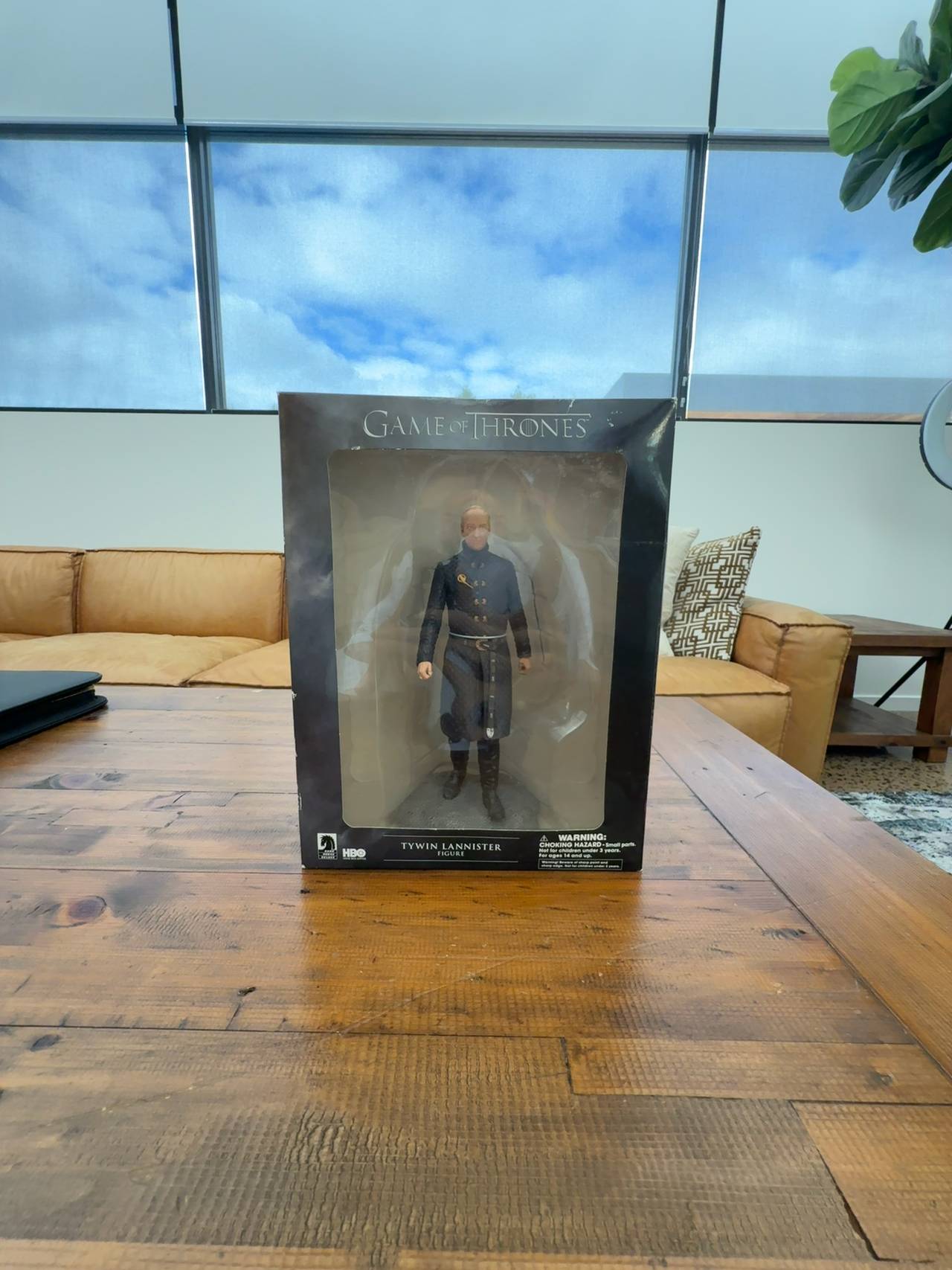 Dark Horse Game of Thrones Tywin Lannister Figure