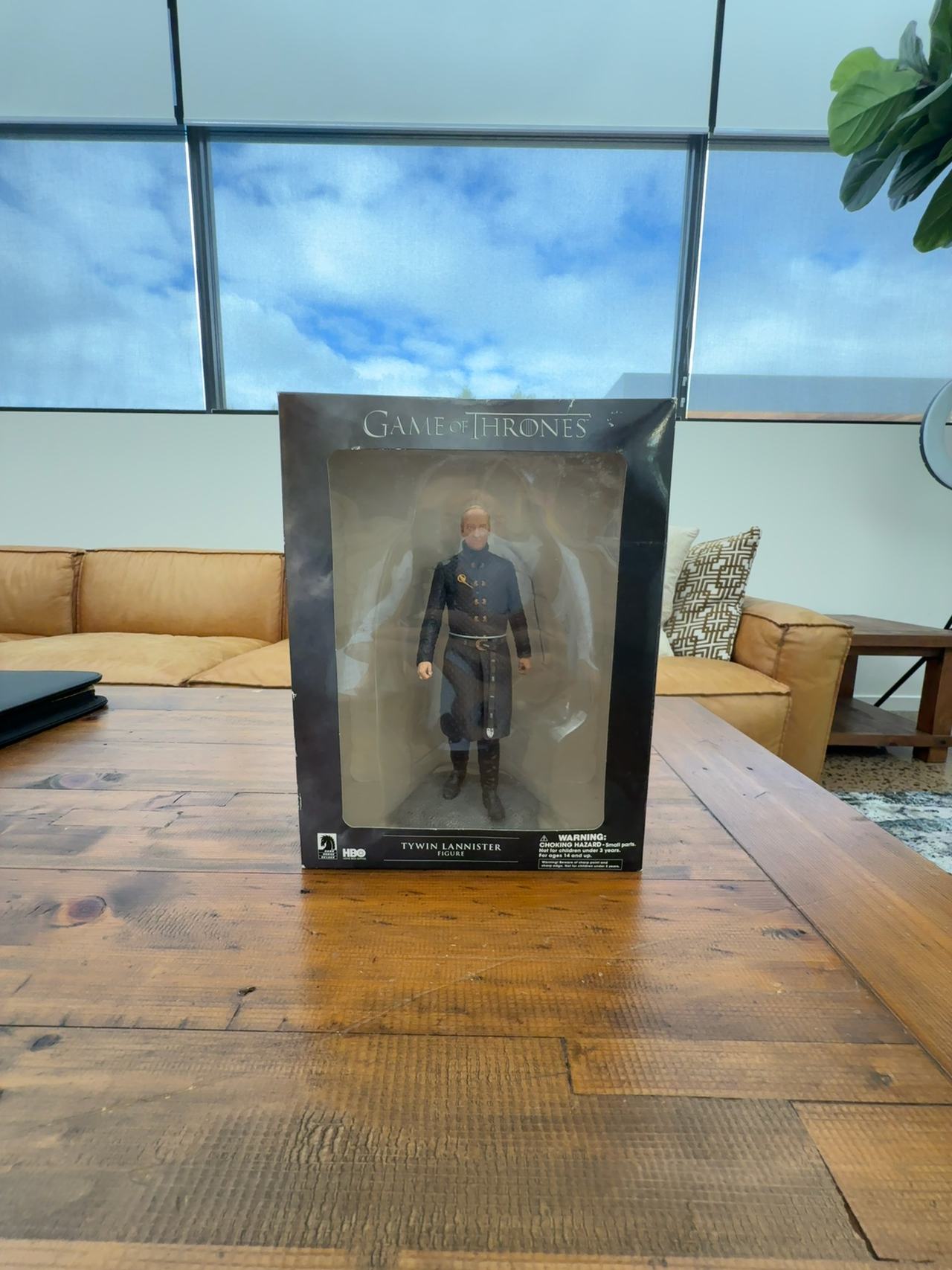 Dark Horse Game of Thrones Tywin Lannister Figure