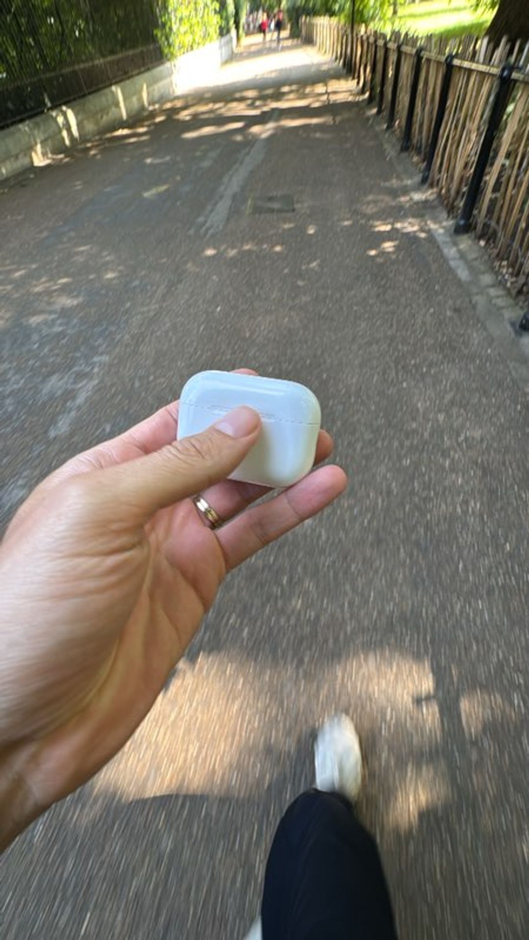 Apple AirPods