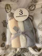 Bon Dormin Baby Plush Bathrobe and Washcloth Set, Lion - Image 3