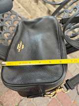 Coach Jes Crossbody in Pebbled Leather Double Zipper Pocket Black - Image 5