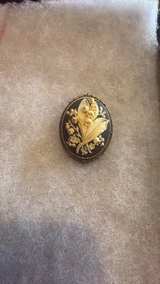 Vintage Lily of the Valley Cameo Brooch - Image 2