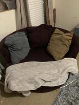 Round Swivel Chair - Image 2