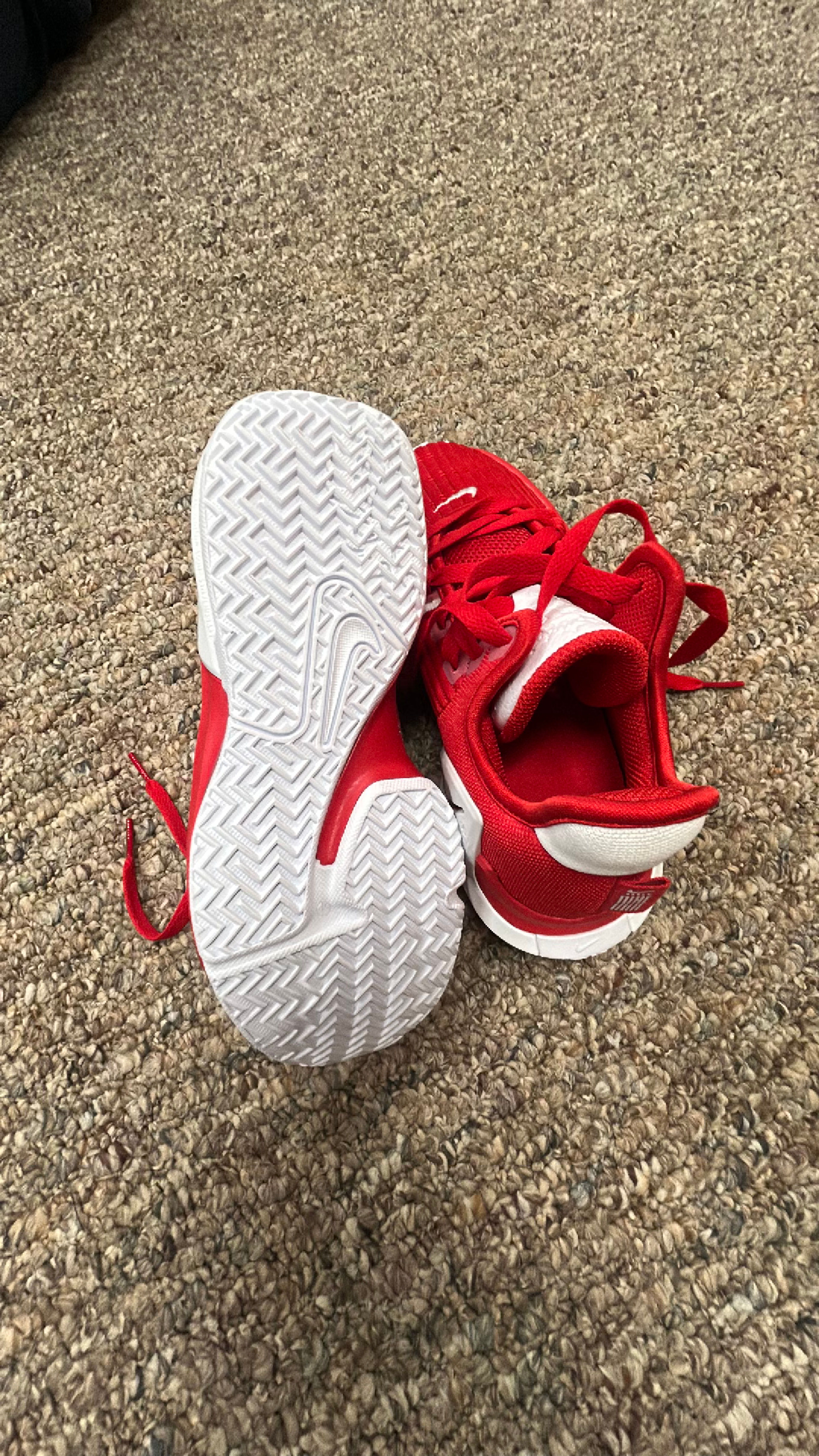 SIZE 4.5 Nike LeBron Witness VI University Red - Image 3