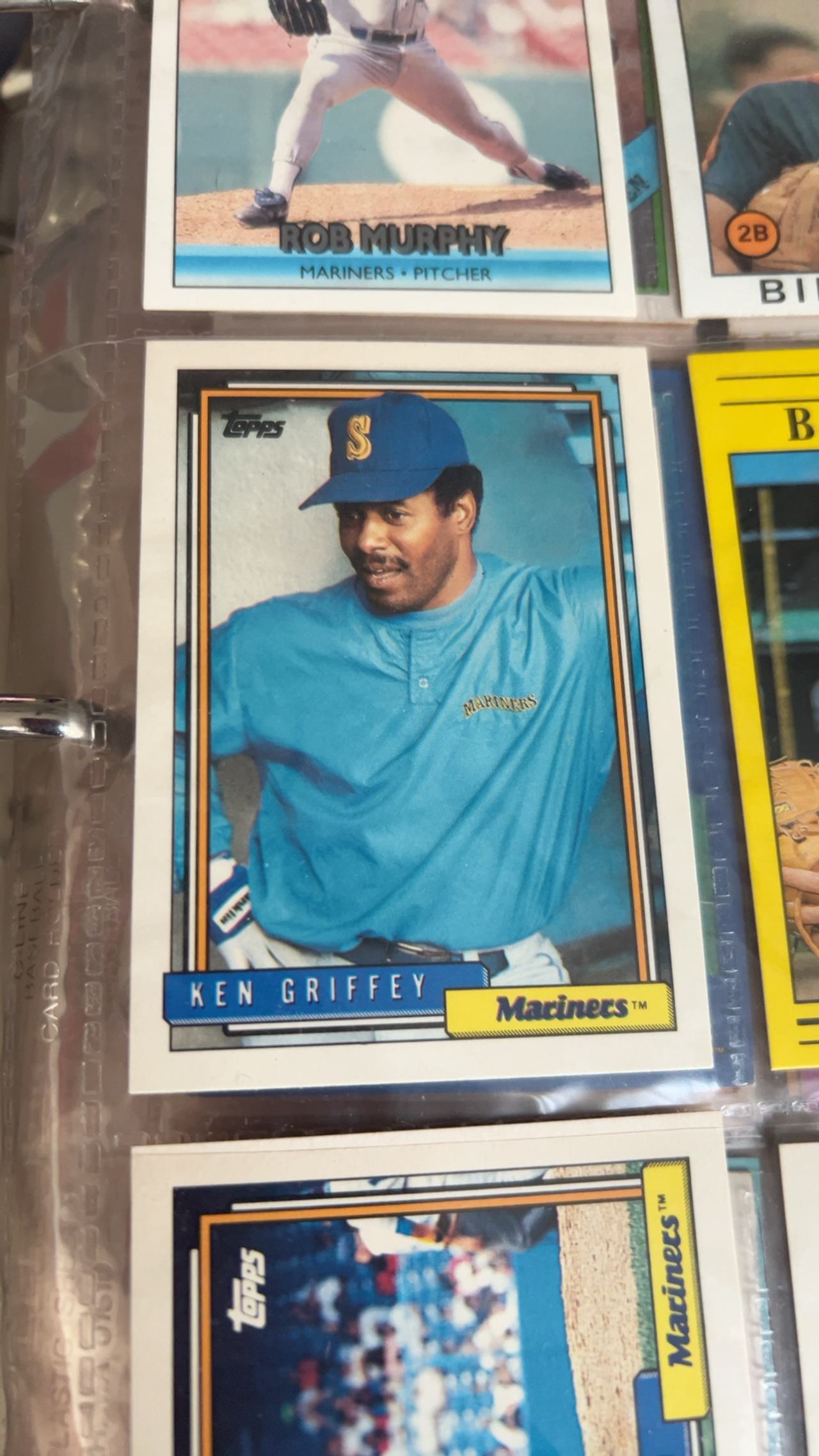 Topps Ken Griffey Sr. 1992 Gold Winner Baseball Card
