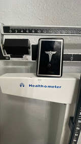 Health-O-Meter Mechanical Physician Scale with Height Rod - Image 2