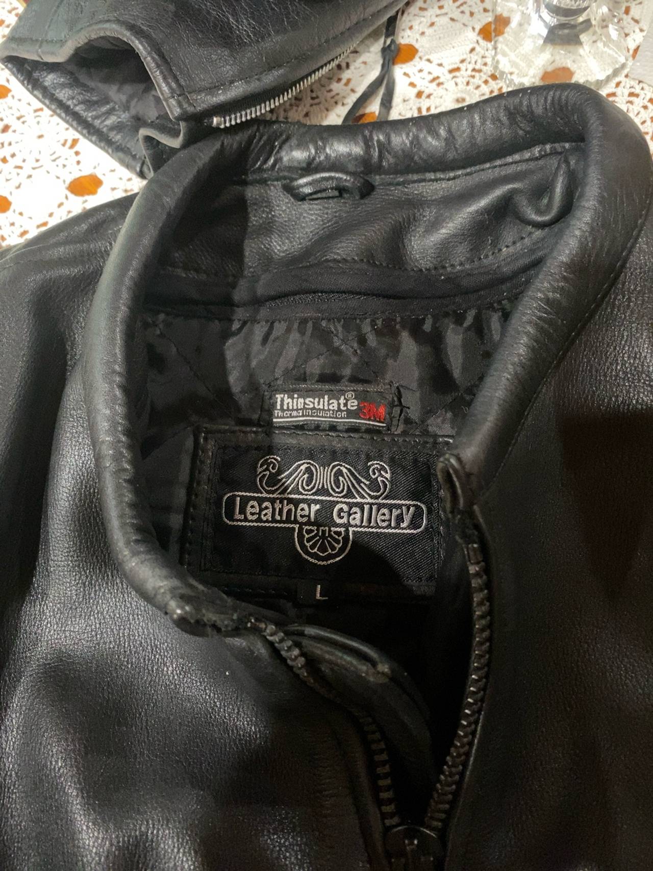 Leather Gallery Men's Black Leather Motorcycle Jacket, all in great shape. Large