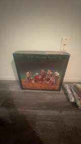 O'Well Heritage 11-Piece Porcelain Nativity Set - Image 1