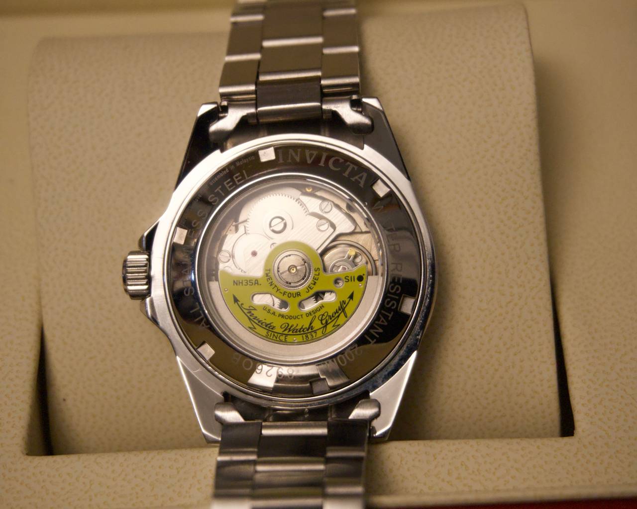 Invicta Pro Diver 89260B – Automatic NH35A, 200 m, Exhibition Back