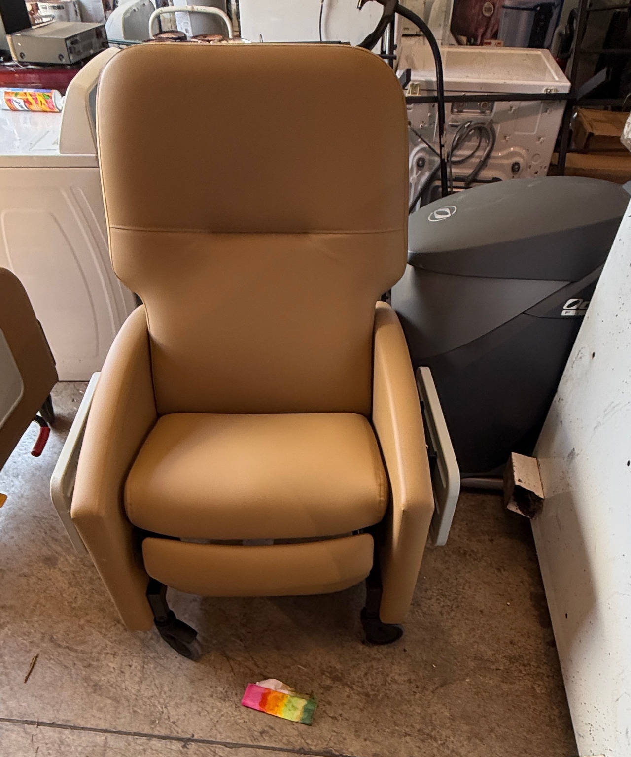 Winco Clinical Recliner Chair