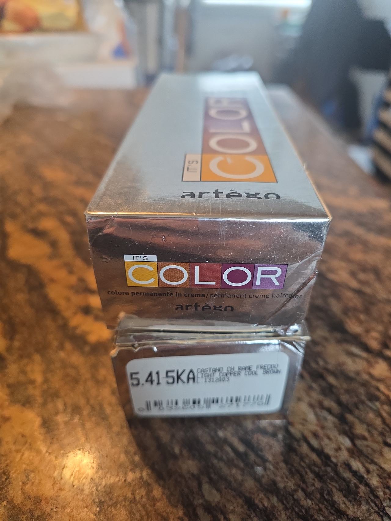 Artègo It's Color Permanent Creme Haircolor 5.415KA Light Copper Cool Brown