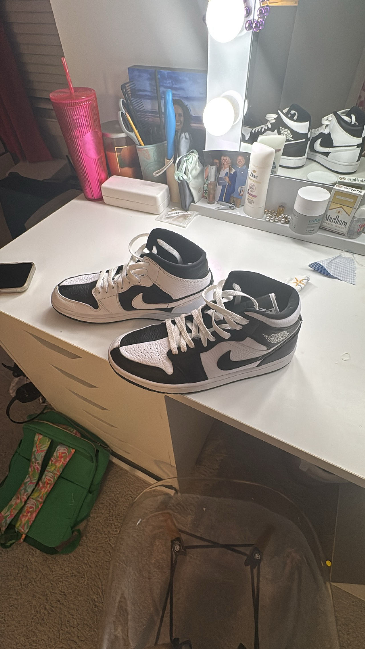 Air Jordan 1 Mid