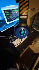 Razer Kraken Fortnite Edition Wired Gaming Headset - Image 3