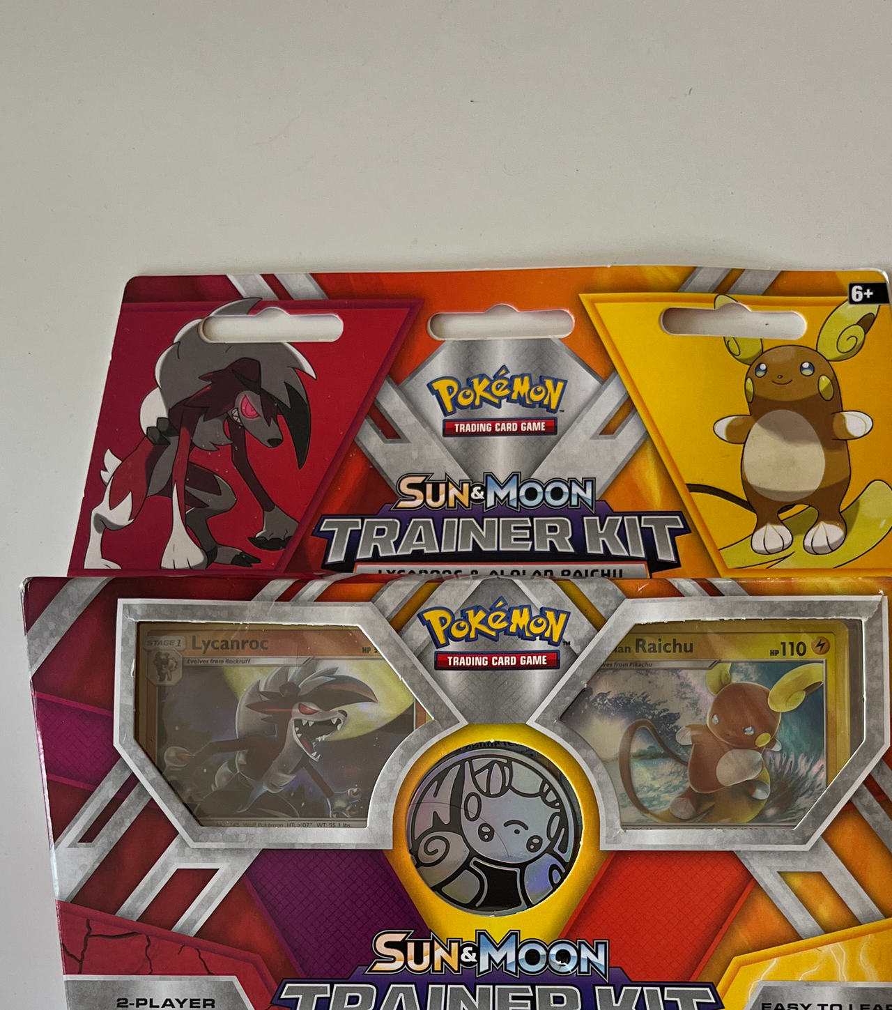 Pokémon TCG: Sun & Moon Trainer Kit Lycanroc & Alolan Raichu