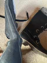 Timberland Boots ladies, size 8.5 boots with the fur perfect for back to school - Image 3