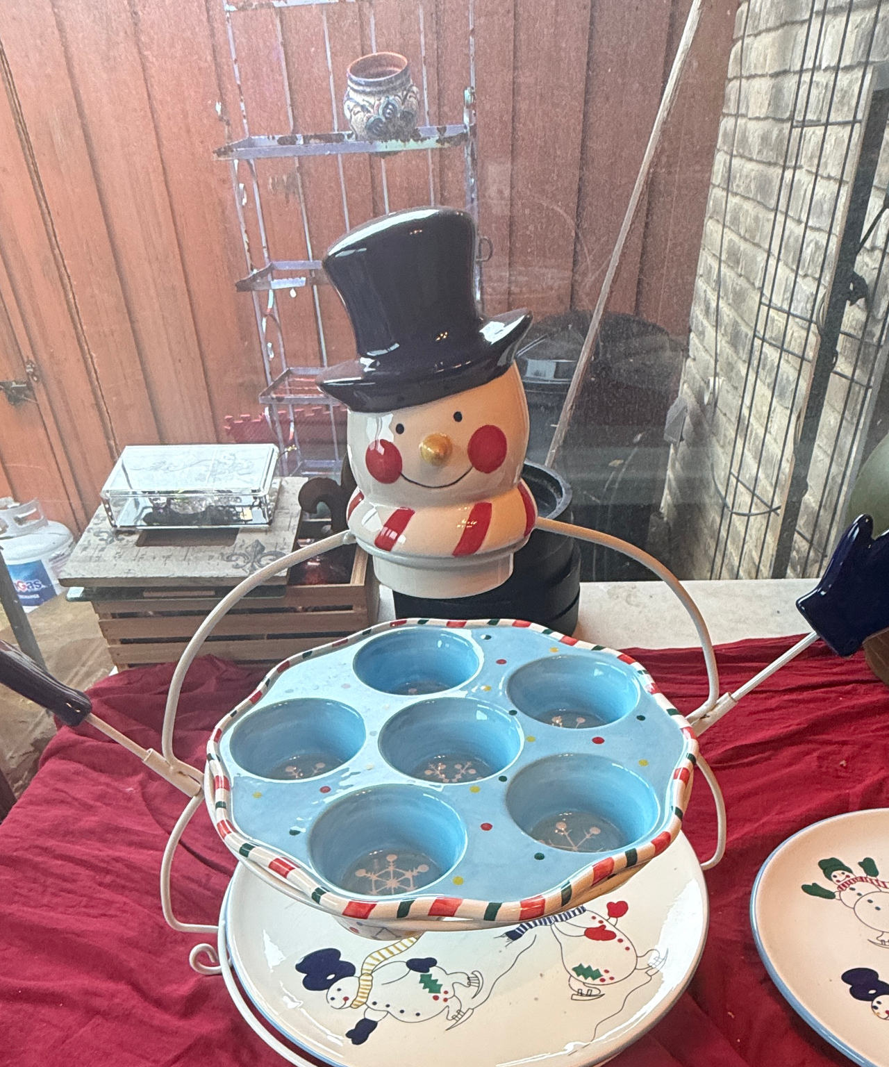 Snowman 2-Tier Ceramic Cupcake Stand