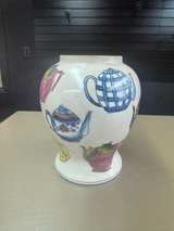 Chinese Famille Rose Porcelain Vase - Image 2