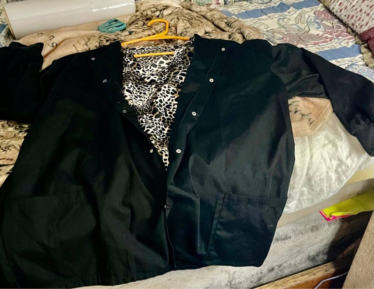 Aflex Scrub top & A Natural Uniform Snap Front Warm-Up Jacket Black