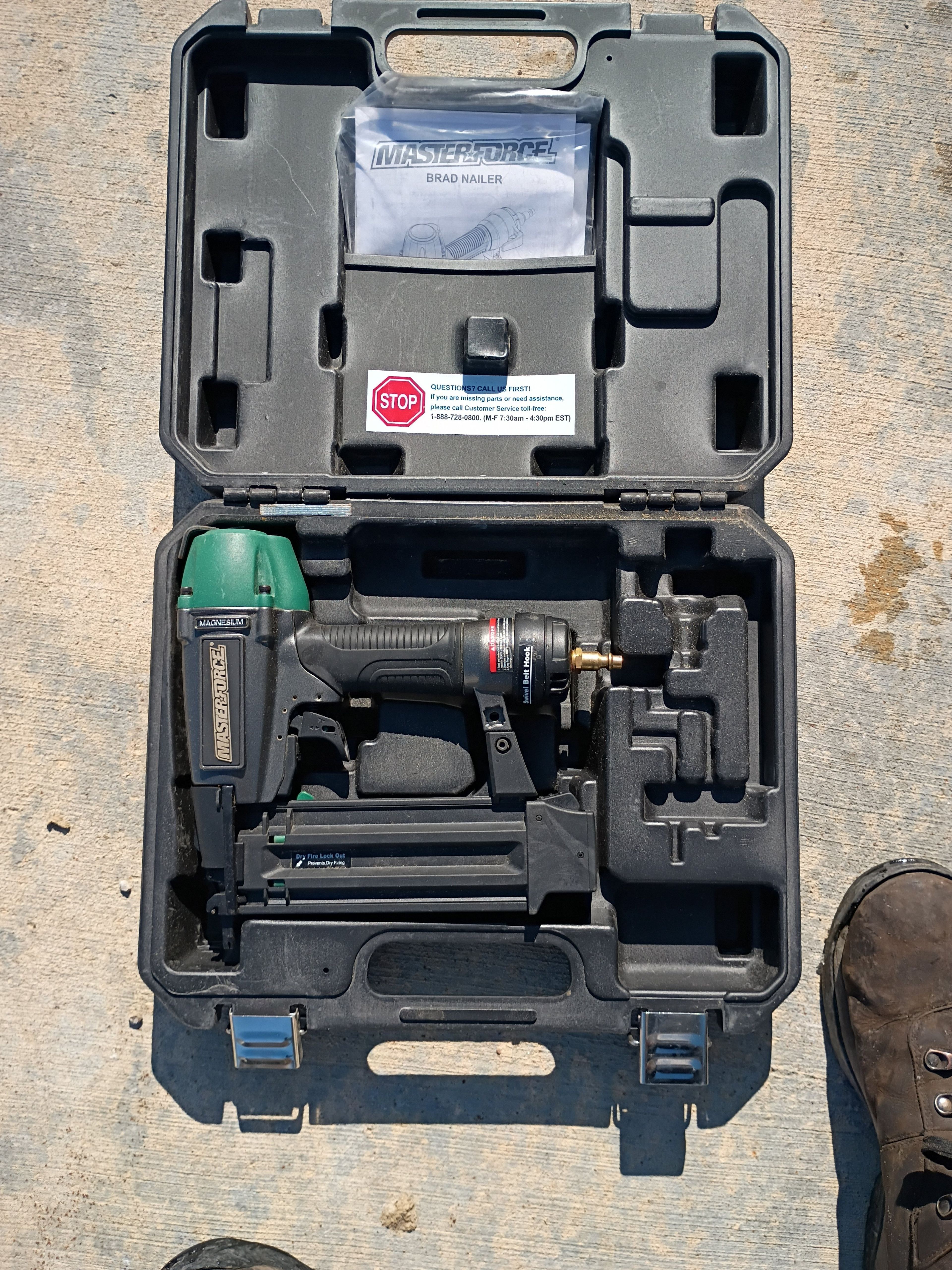 Masterforce 18-Gauge Brad Nailer