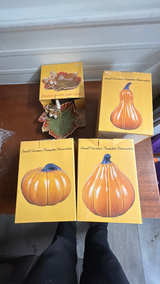 American Greetings Thanksgiving Turkey Tissue Honeycomb Centerpiece - Image 4