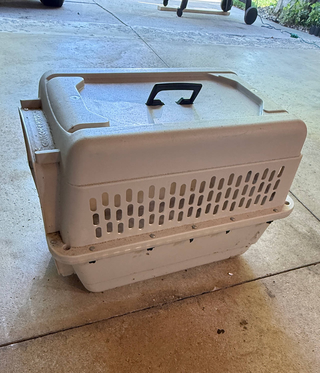 Hard side Pet Carrier