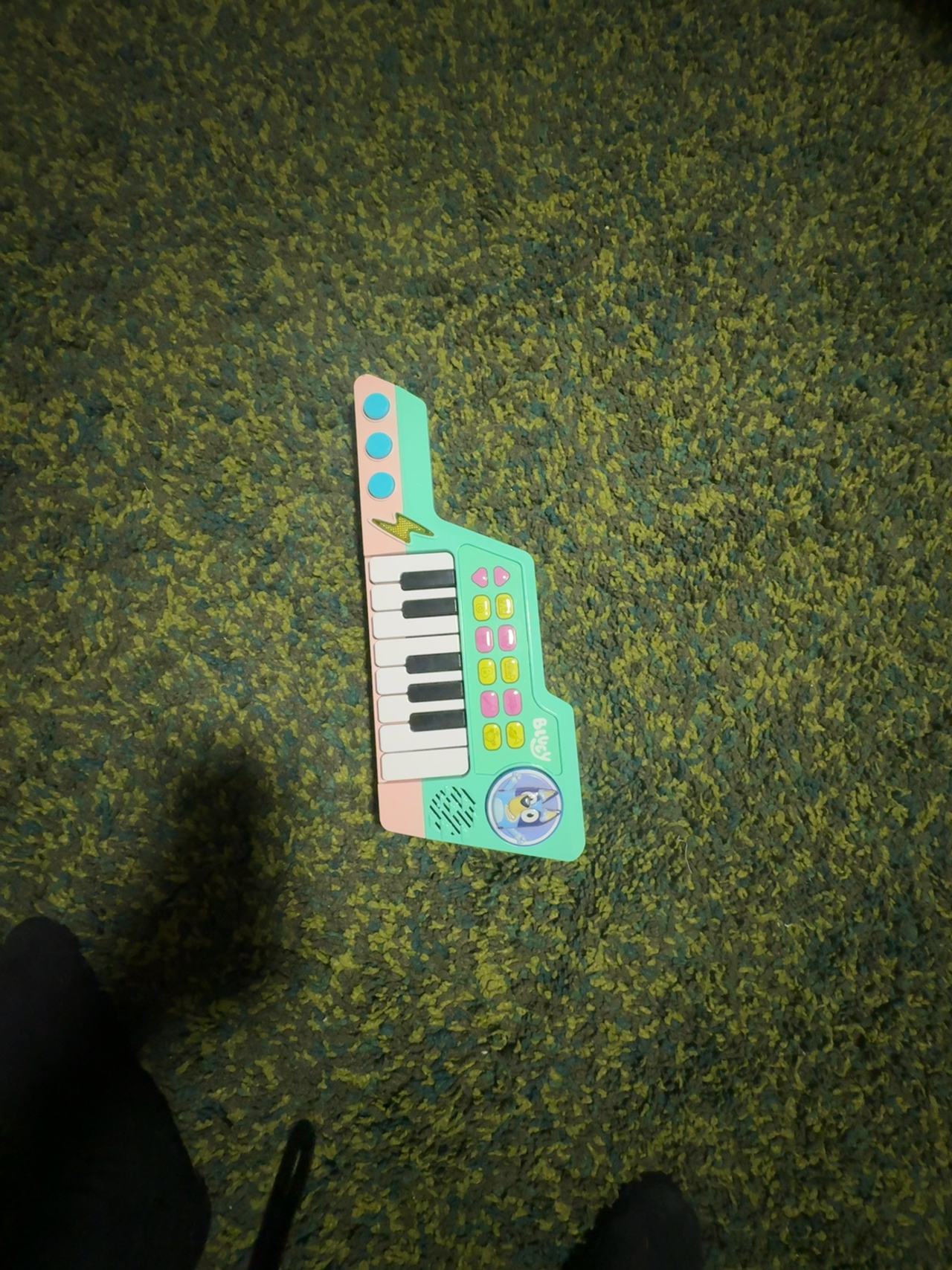 VTech Bluey Bluey's Keytar Toy