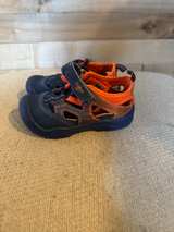 OshKosh B'gosh Kids' Sandals
- size 7 - Image 2