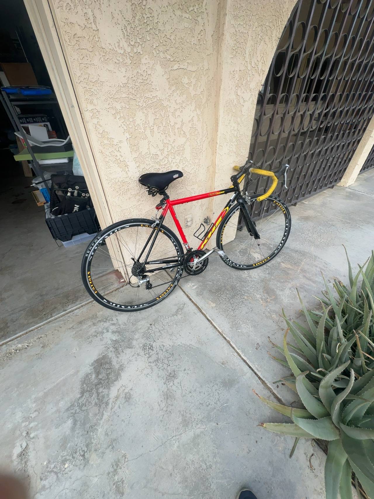 KHS Road Bike - Flite 500