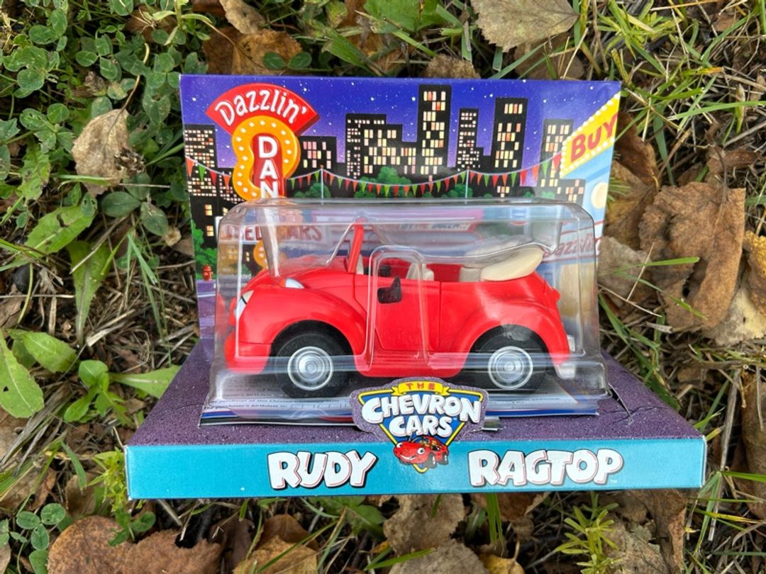 Chevron Cars Rudy Ragtop Red Convertible