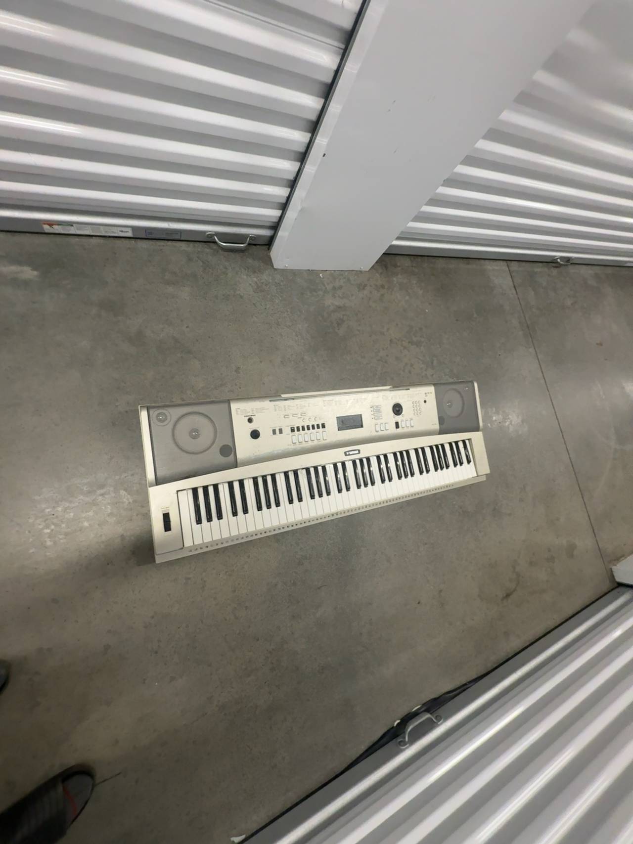 Yamaha YPG-235 76-Key Portable Keyboard