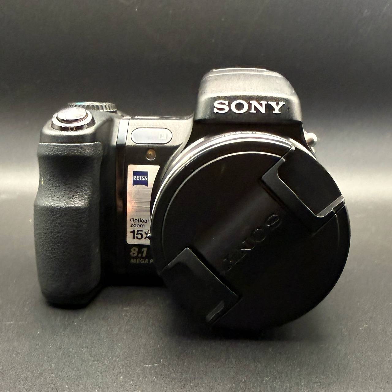 Sony Cyber-shot DSC-H9 Digital Camera