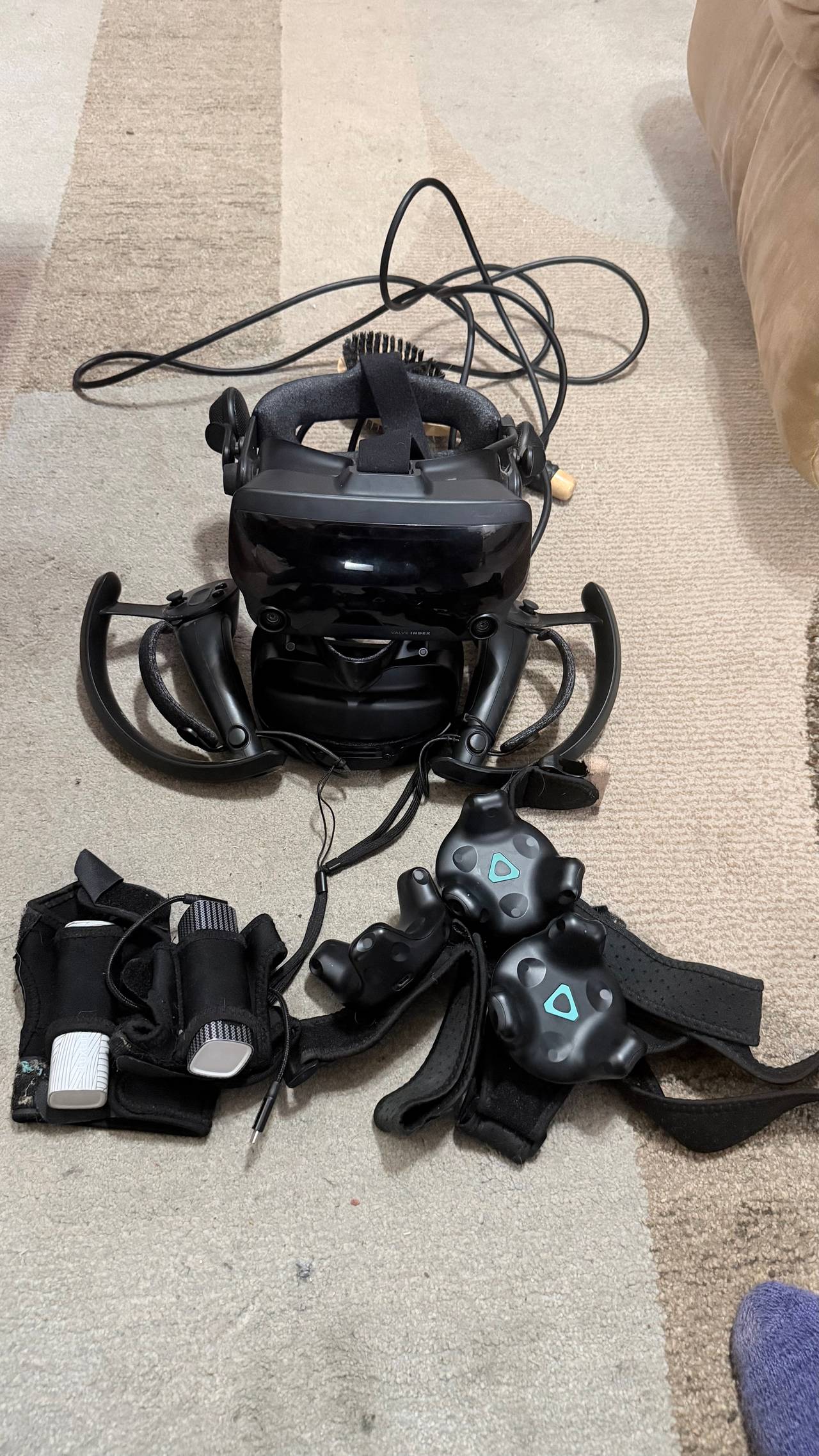Valve Index VR Kit with Full Body Trackers