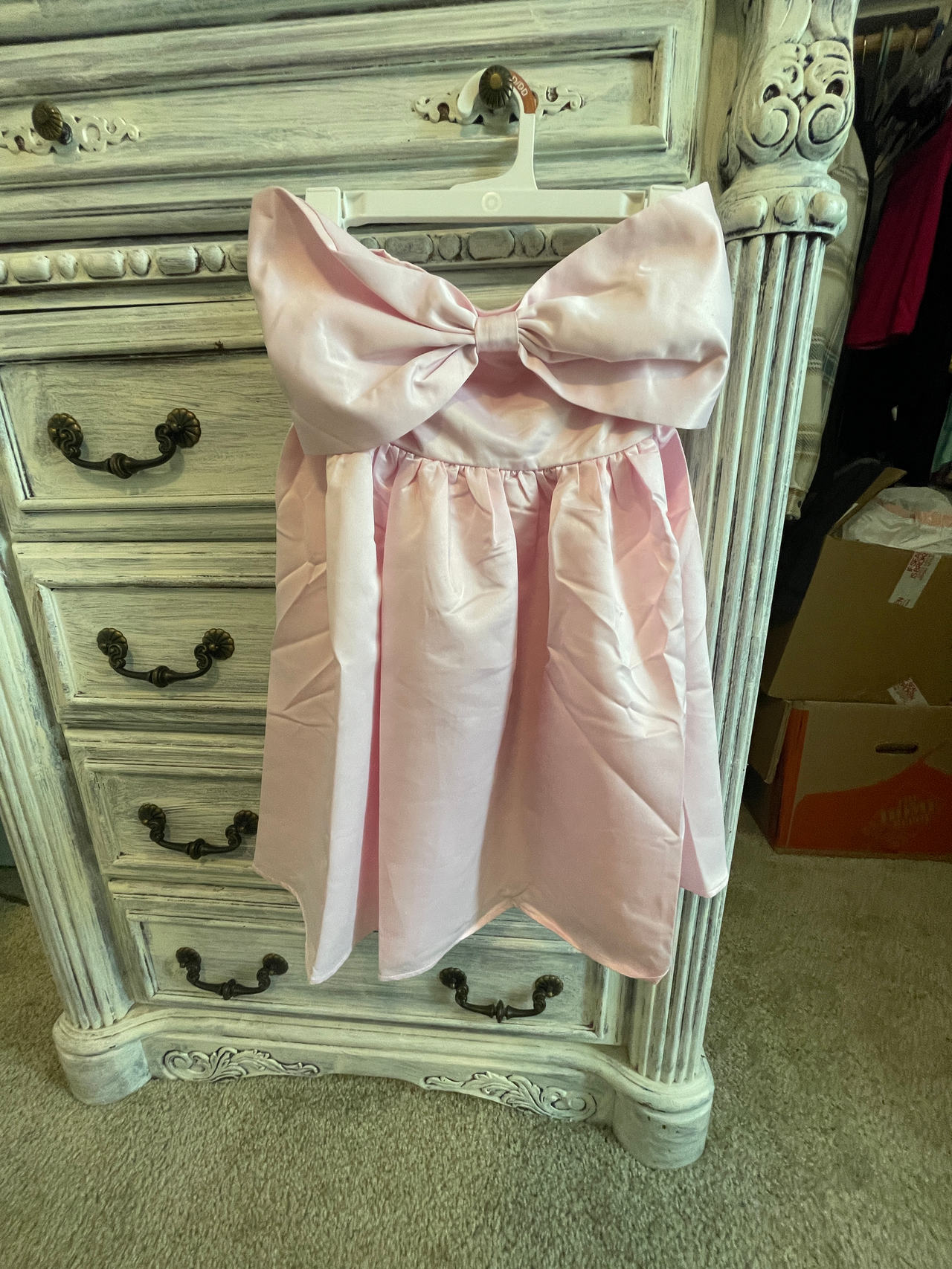 Pink Bow Dress : $30 -original price: $54
Size:medium , has never been worn