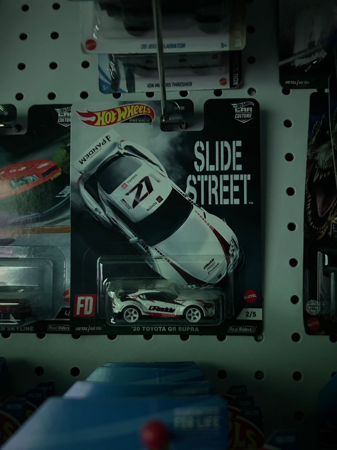 Hot Wheels Car Culture Slide Street '20 Toyota GR Supra